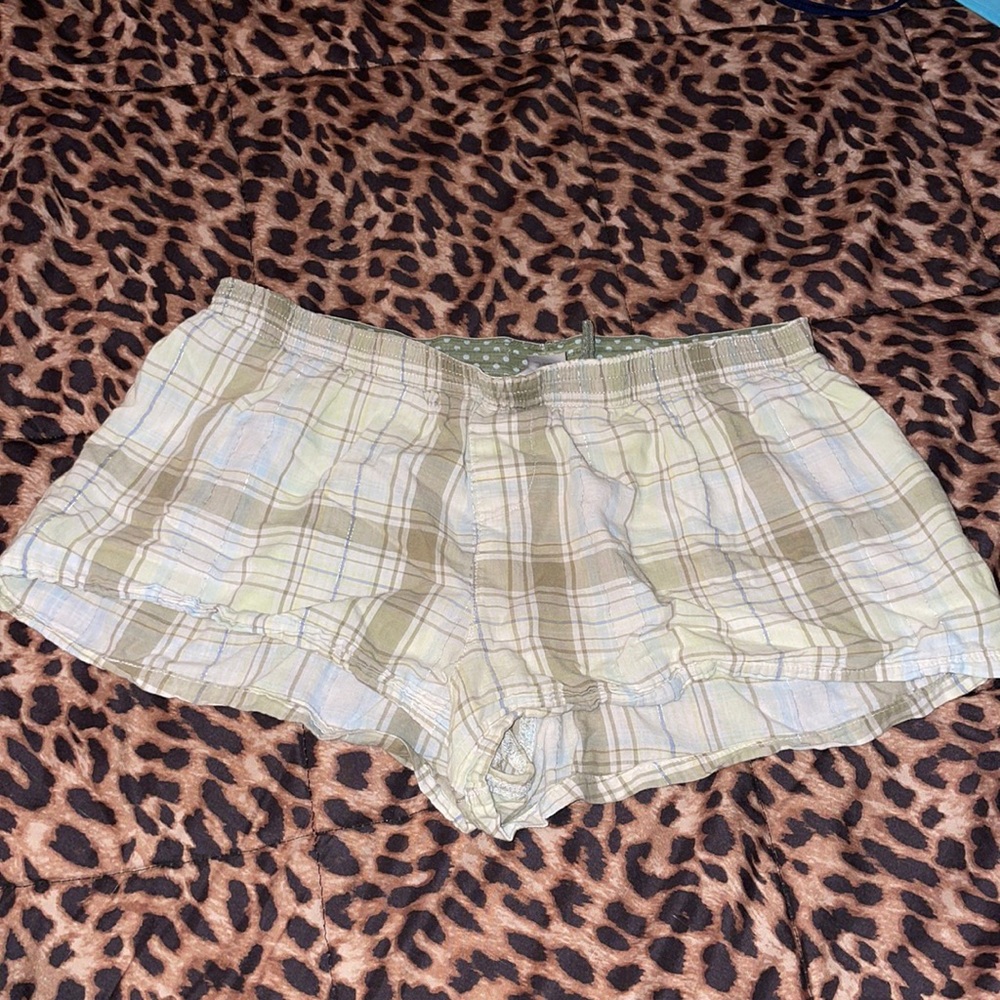 No boundaries shorts